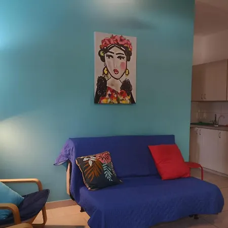 Miranda House Apartment